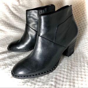NWOT Paul Green Austrian Leather Ankle Boots